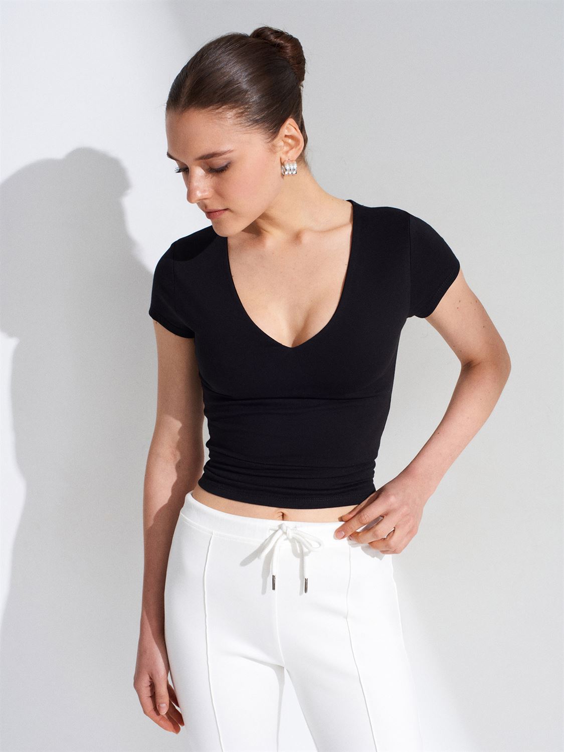 v-neck, short-sleeve
